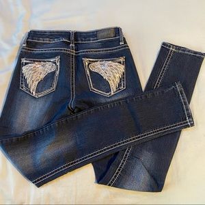 Angle wing jeans